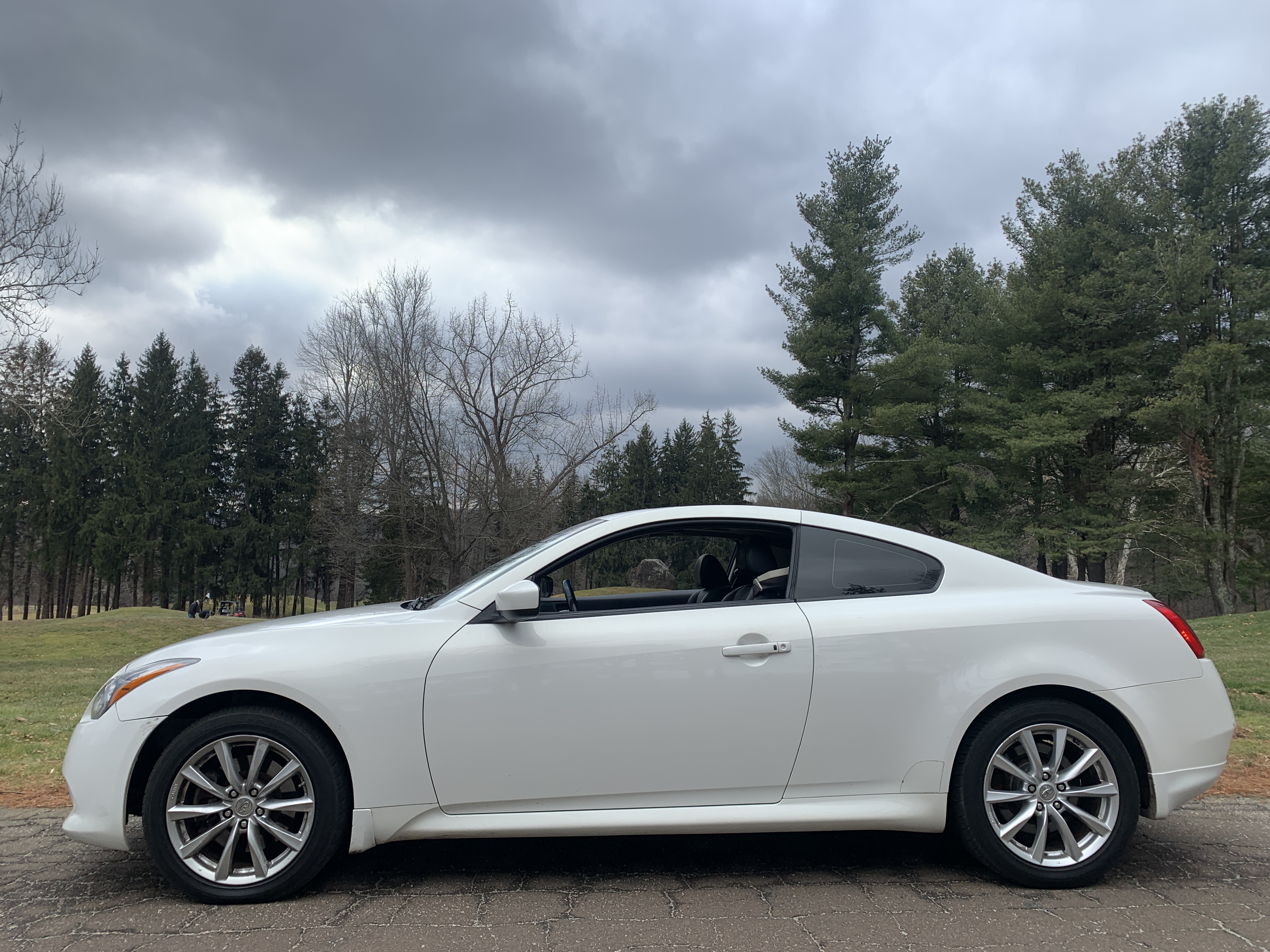 2014 Infiniti Coupe Q60 3.7 AWD 133K 330HP LOADED Excellent Condition SPORT TRIM -  Modern Tech - Serious VQ Power — photo 29